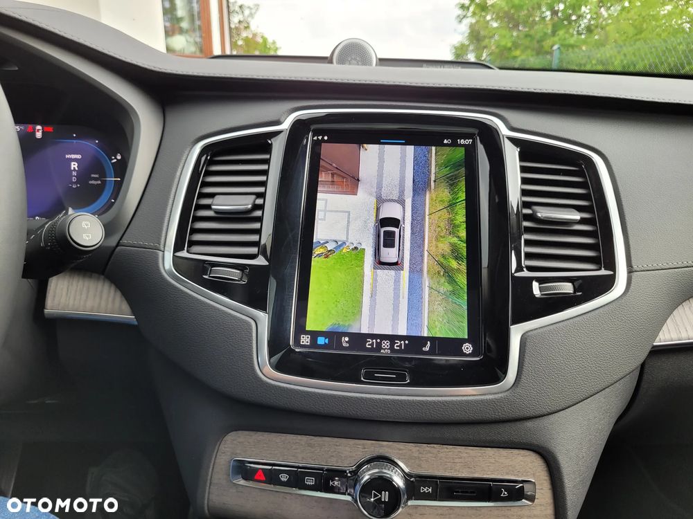 Volvo XC 90 - 25
