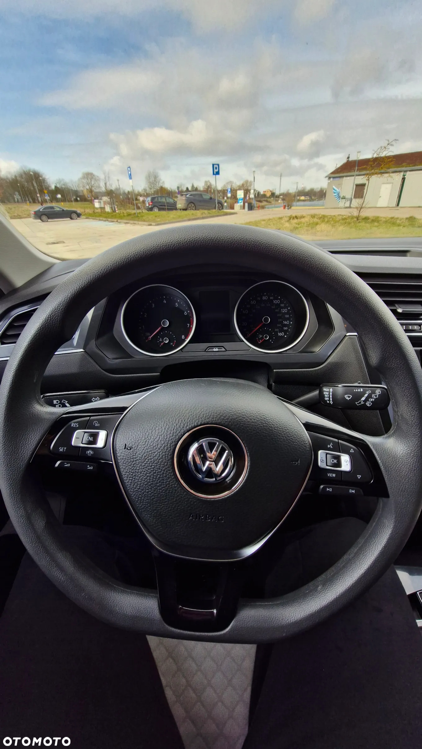 Volkswagen Tiguan Allspace - 17
