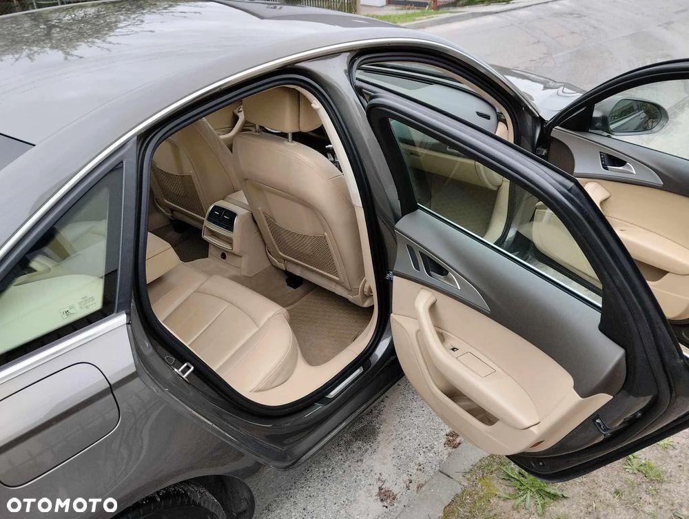 Audi A6 - 12