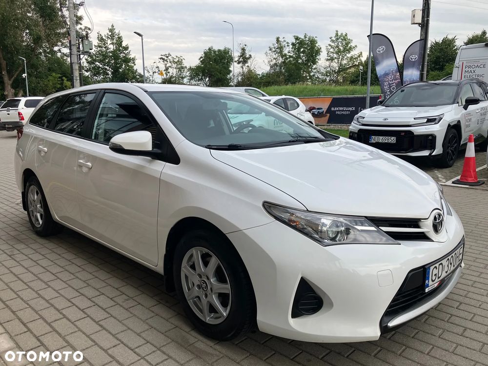 Toyota Auris 1.6 Active - 9
