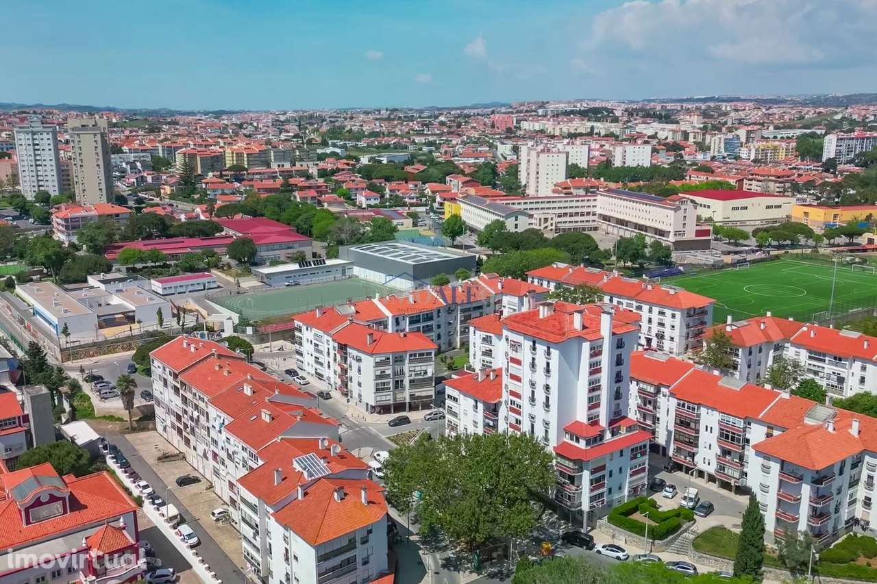 Apartamento T1 na Parede perto da Nova School of Business and Economic - Grande imagem: 4/22