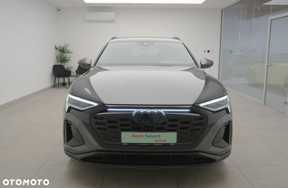Audi Q8 e-tron - 7
