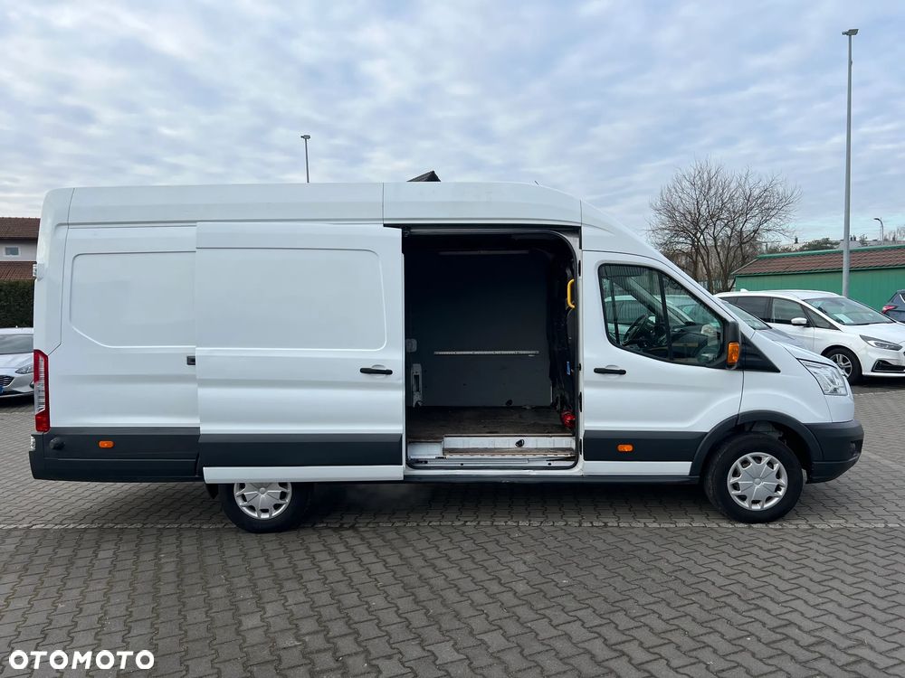 Ford Transit - 18