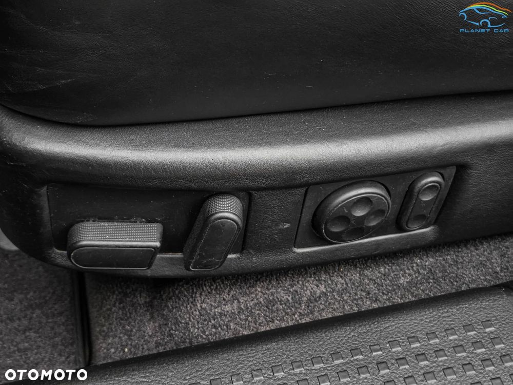 Audi A8 W12 quattro - 18