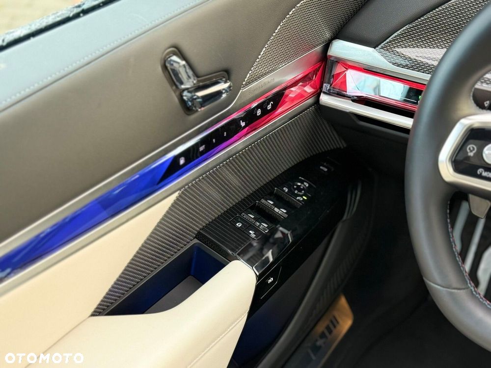 BMW Seria 7 - 21