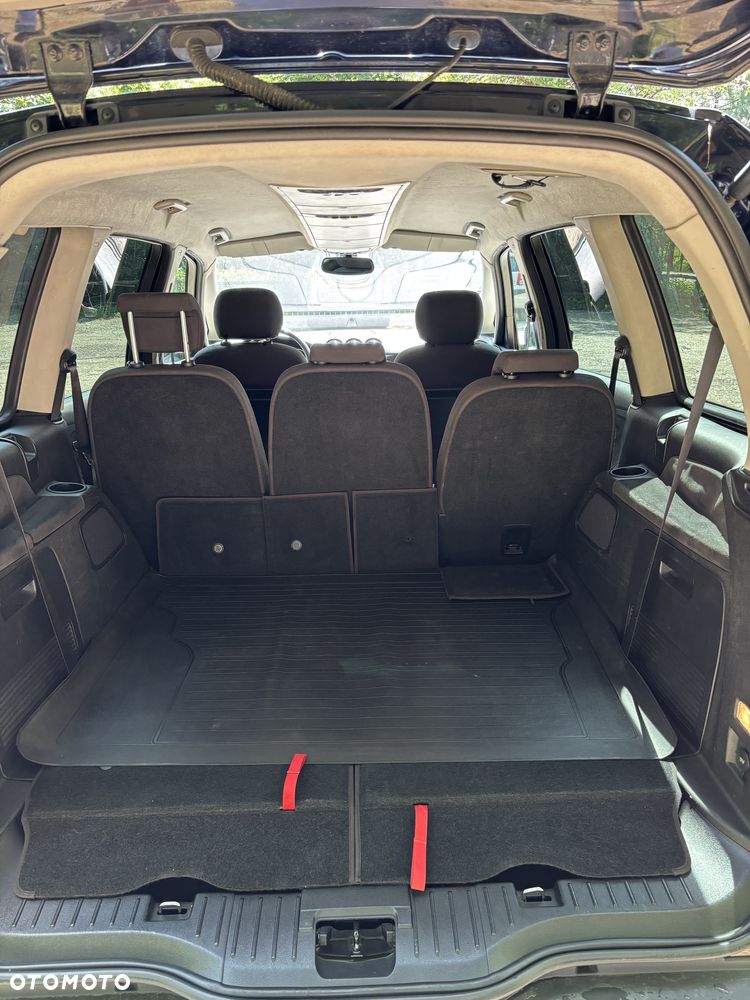 Ford Galaxy - 6