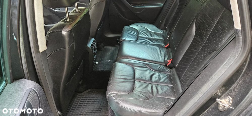 Volkswagen Passat 1.9 TDI Highline - 7