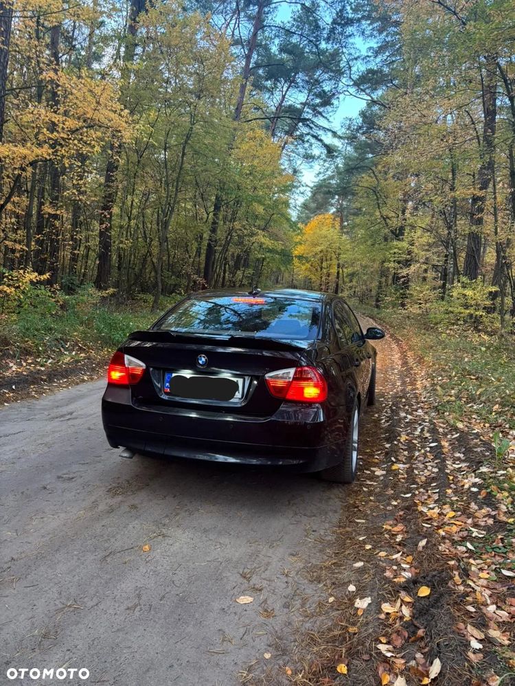 BMW Seria 3 318d - 9