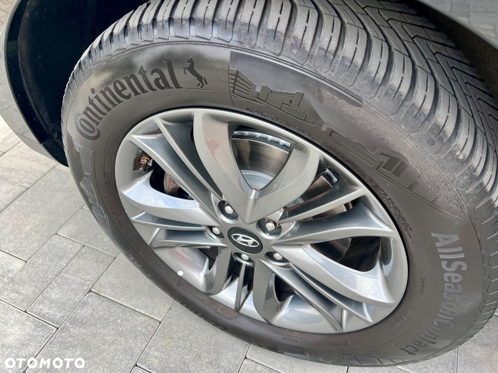 Hyundai ix35 1.6 2WD Fifa World Cup Edition - 28