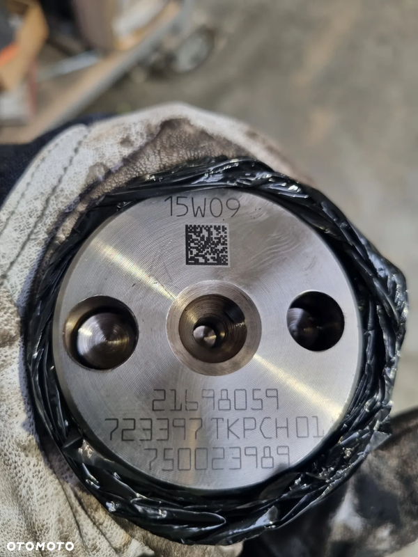 Wałek rozrządu Renault gama t Volvo fh 21698059