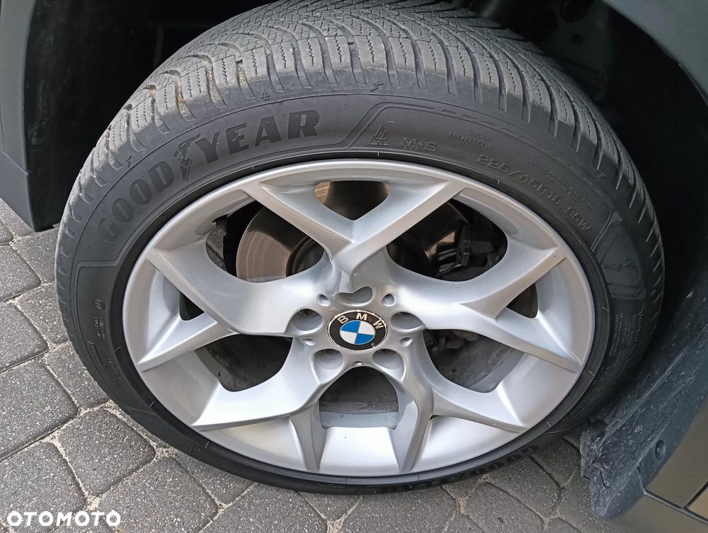 BMW X1 xDrive18d xLine - 33