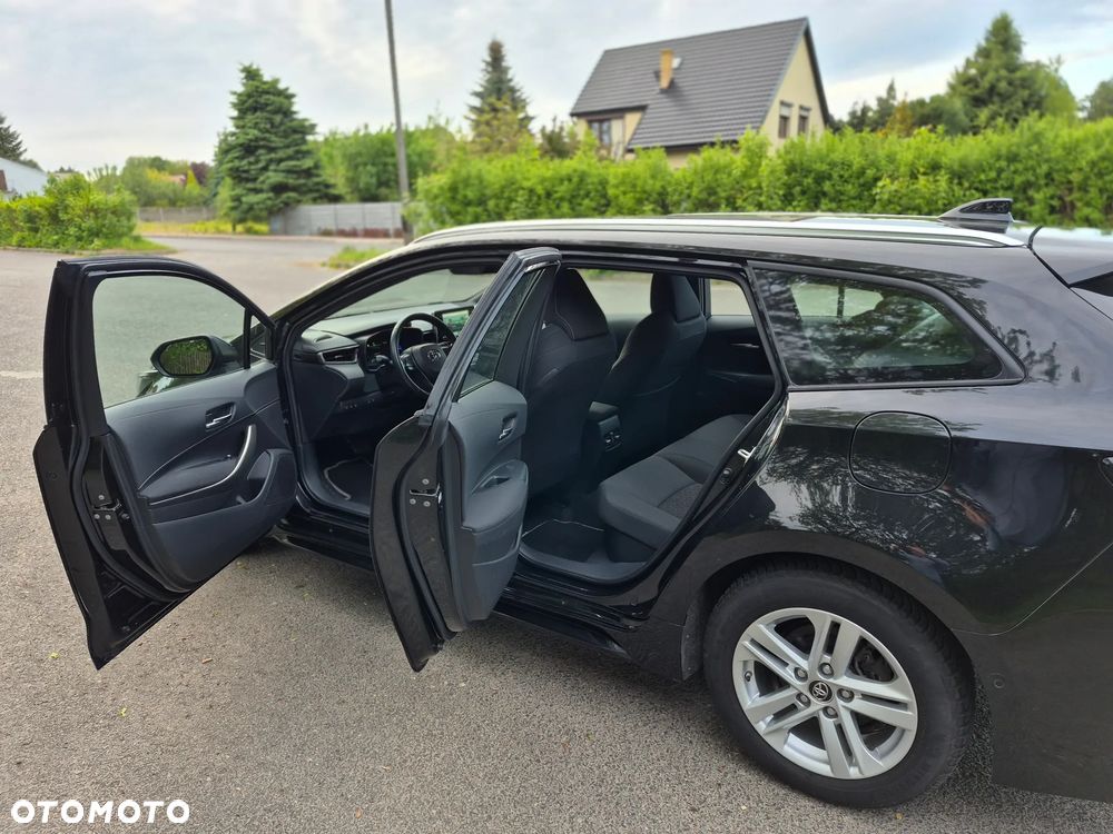 Toyota Corolla 2.0 Hybrid Comfort - 11