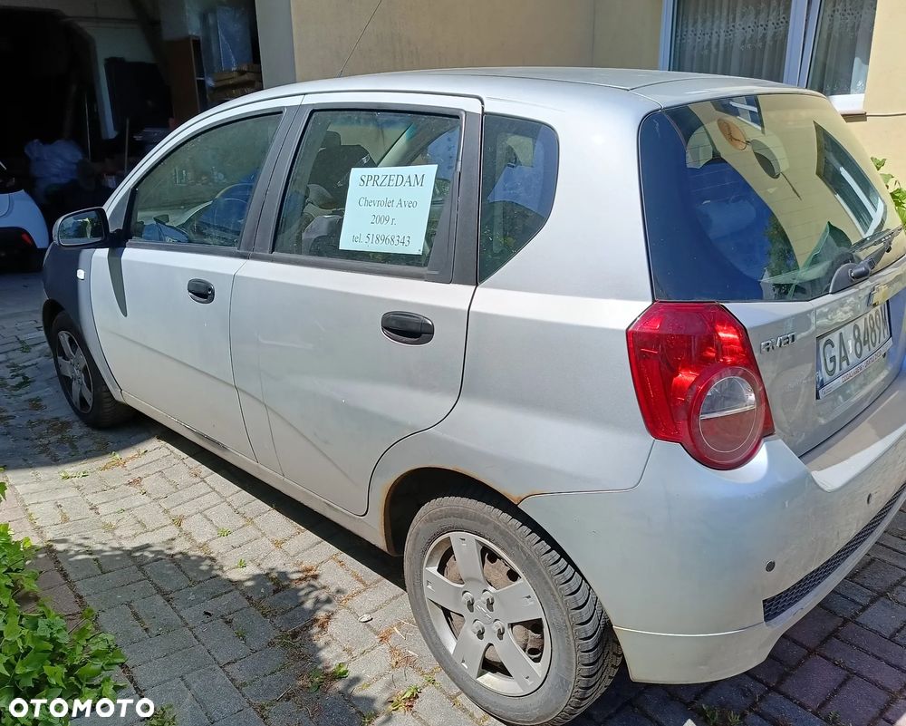 Chevrolet Aveo 1.2 16V Base (air4) - 3