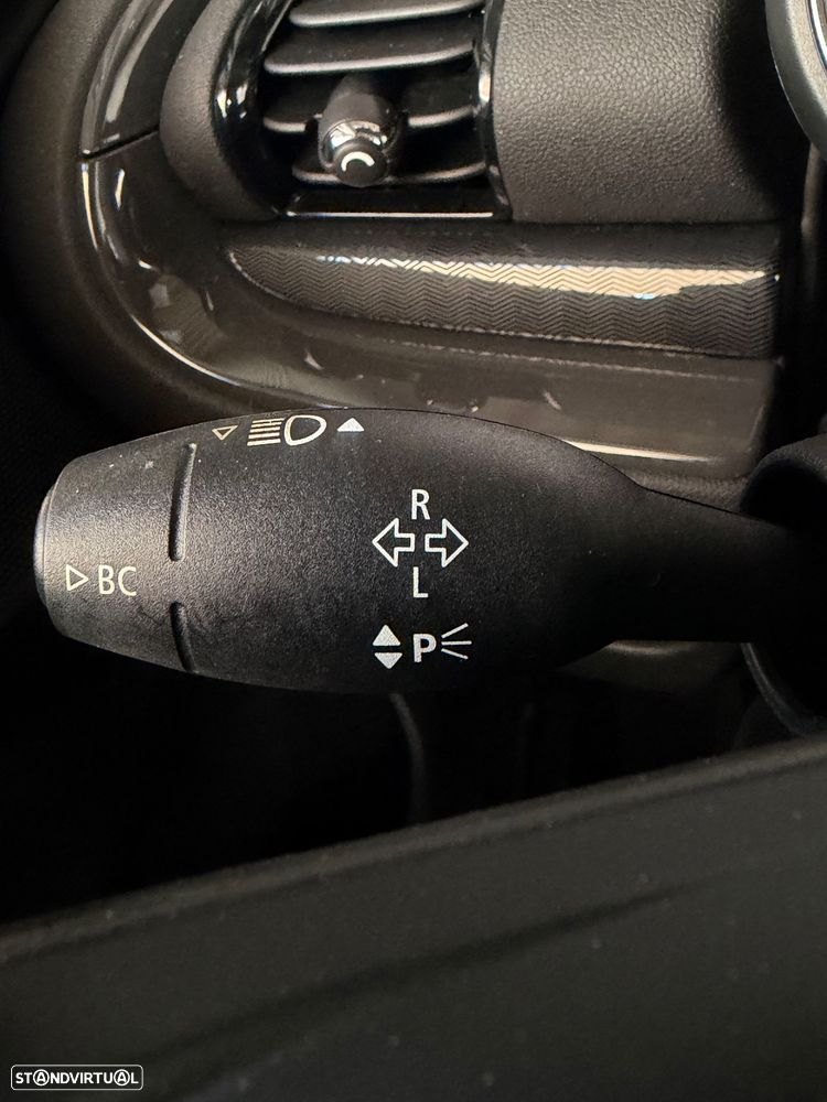 MINI Clubman Cooper Essential - 19