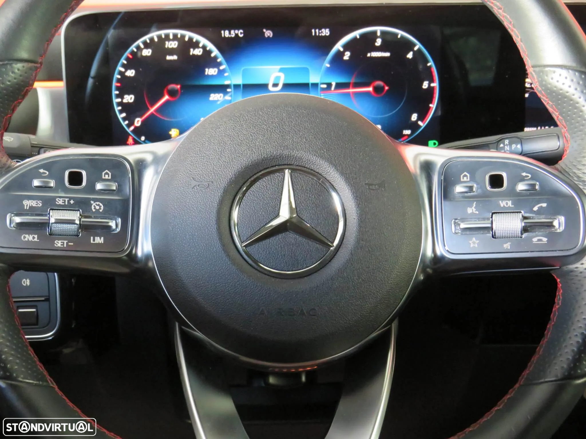 Mercedes-Benz CLA 180 d Shooting Brake AMG Line Aut. - 16