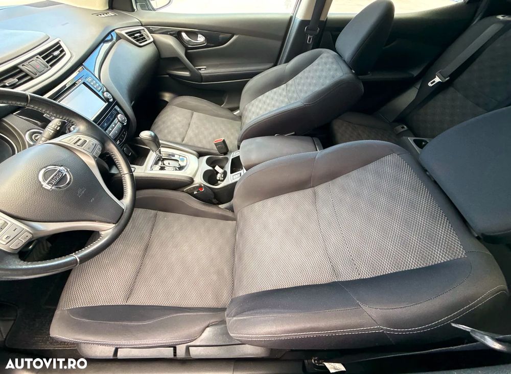 Nissan Qashqai 1.2 DIG-T Xtronic N-Connecta - 19