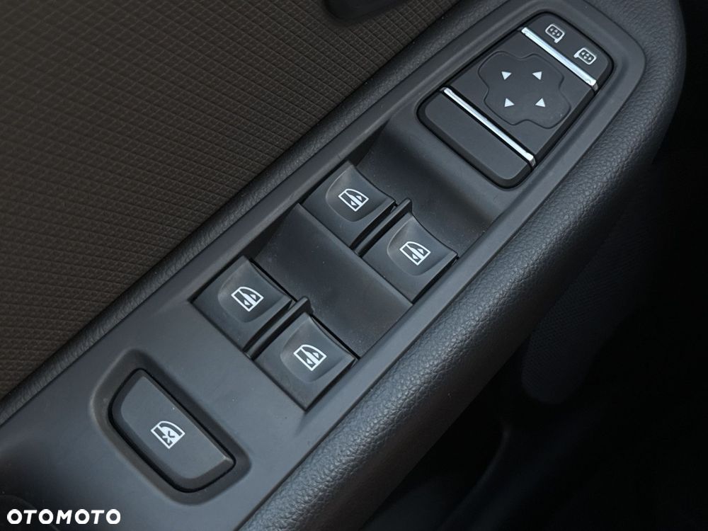 Renault Clio - 22