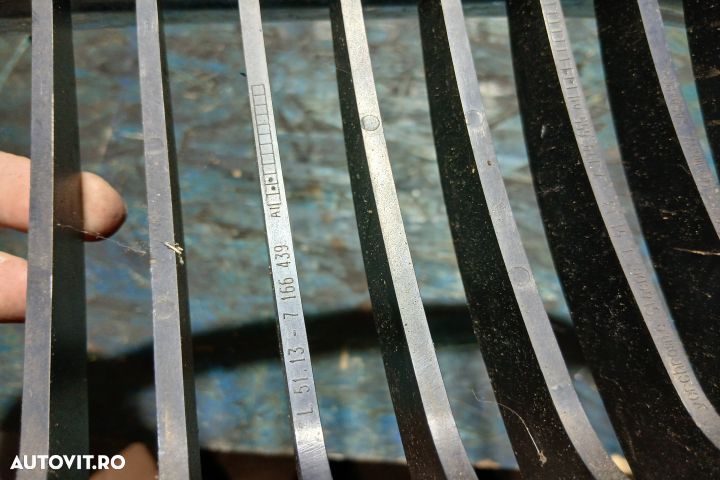 Grila radiator stanga 7166439  7179655 7166439  7179655 BMW Seria 1 E - 4