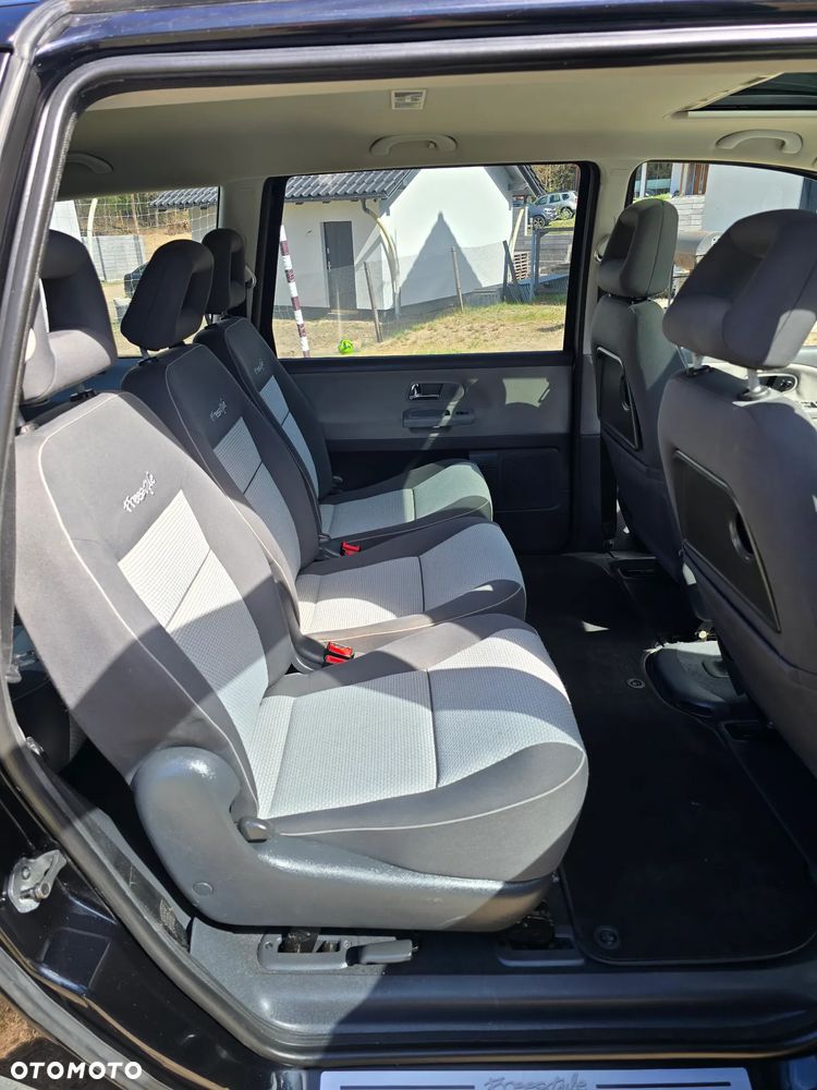 Volkswagen Sharan 2.0 Freestyle - 27