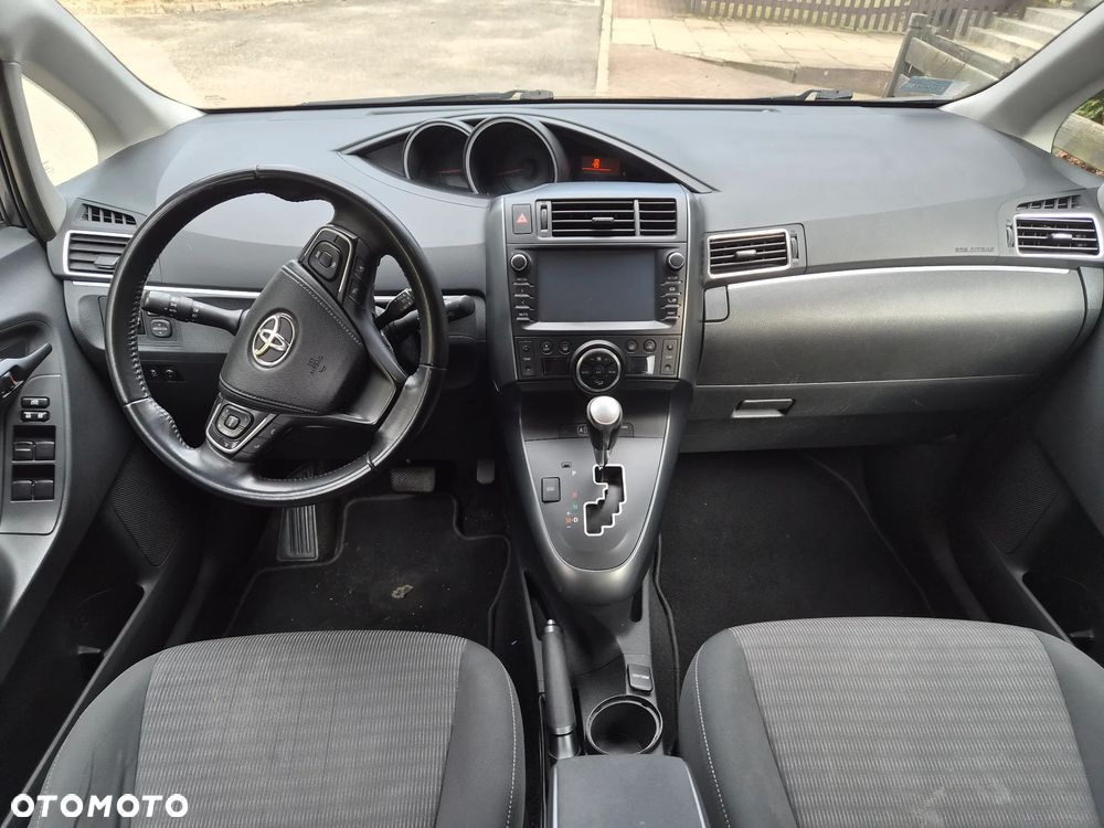 Toyota Verso 1.8 Premium MS 7os EU6 - 6