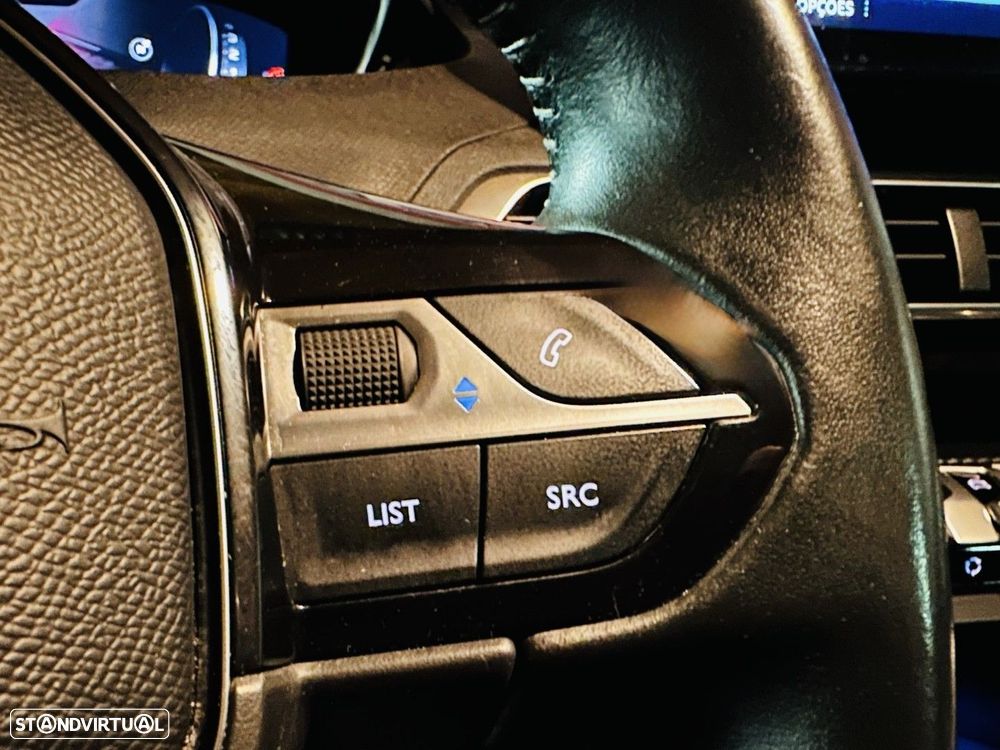 Peugeot 3008 1.2 PureTech Active Pack - 17