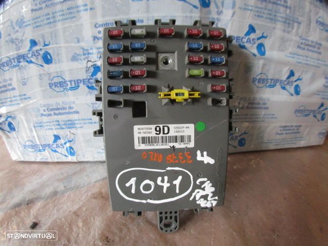 Caixa Fusiveis 95977258 CHEVROLET AVEO 2010 1.23 GPL 84CV 5P PRETO - 1