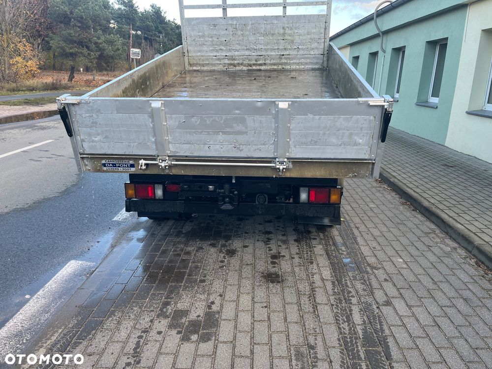 Isuzu NPR85 - 5