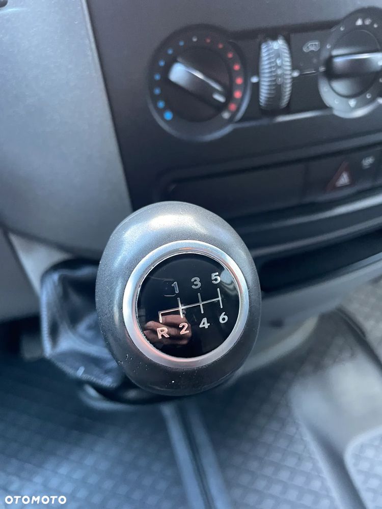 Mercedes-Benz SPRINTER - 12