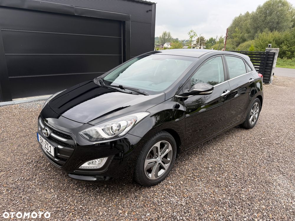 Hyundai i30 blue 1.6 GDI YES Gold - 18