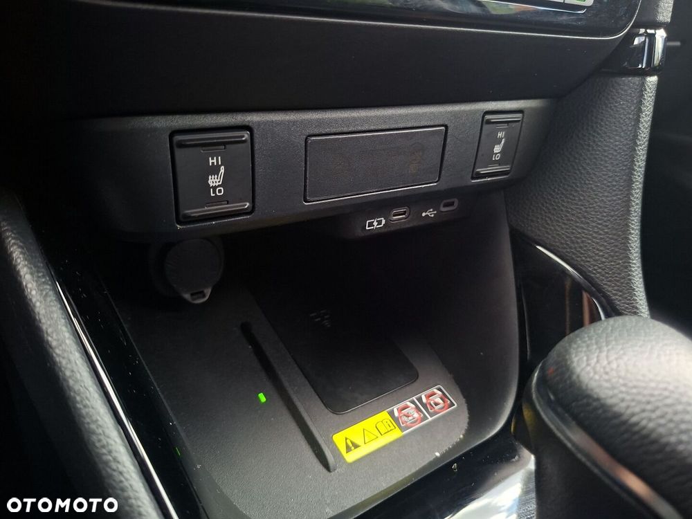 Toyota Yaris Hybrid 1.5 Style - 25