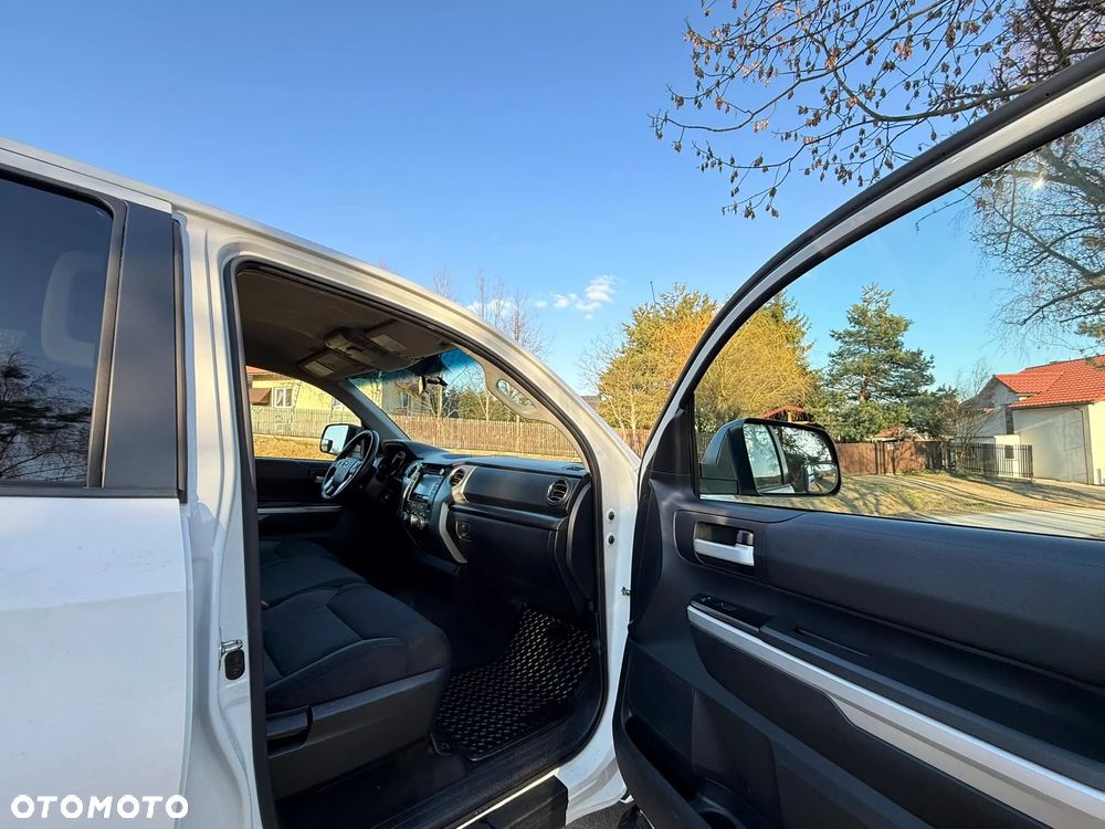 Toyota Tundra 5.7 4x4 Double Cab Limited - 24