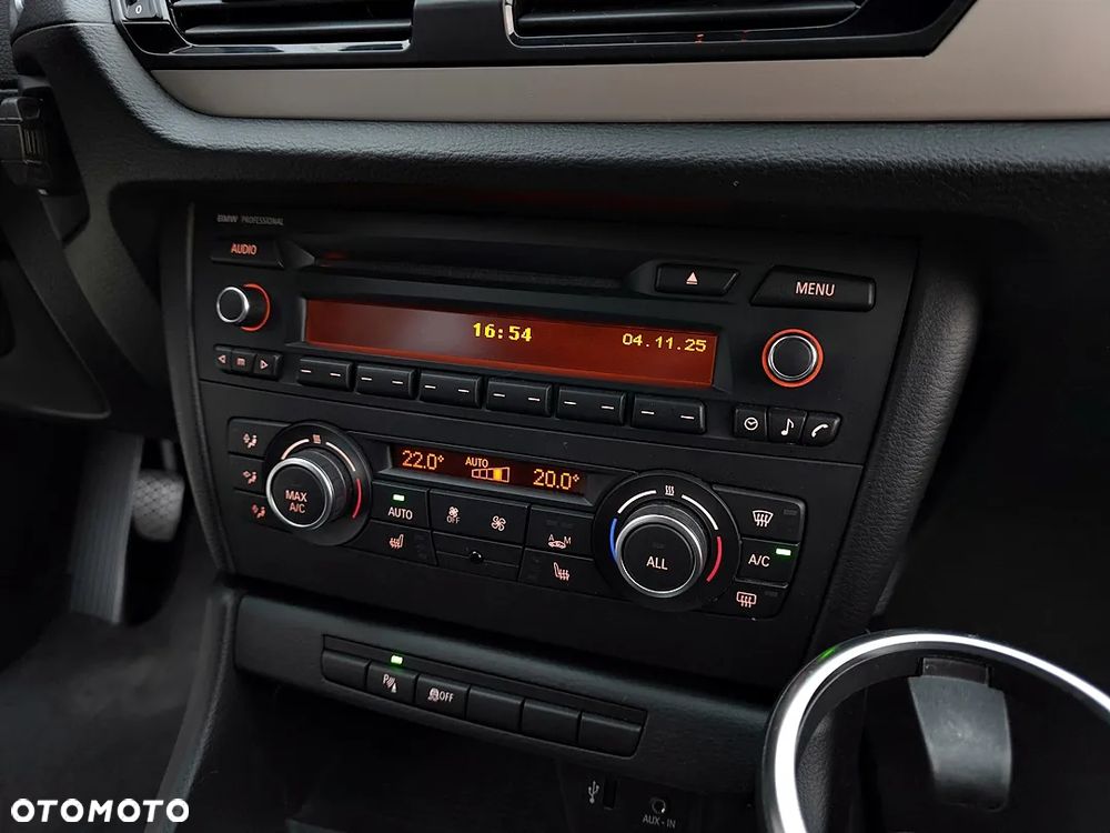 BMW X1 sDrive18i - 29