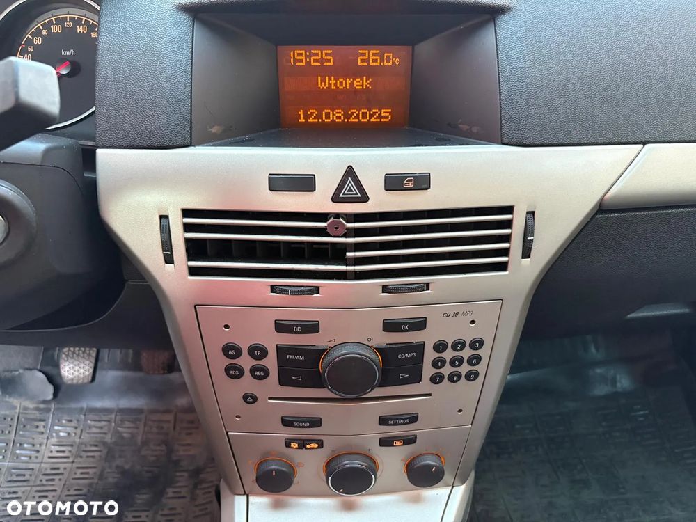 Opel Astra III 1.4 Enjoy - 10