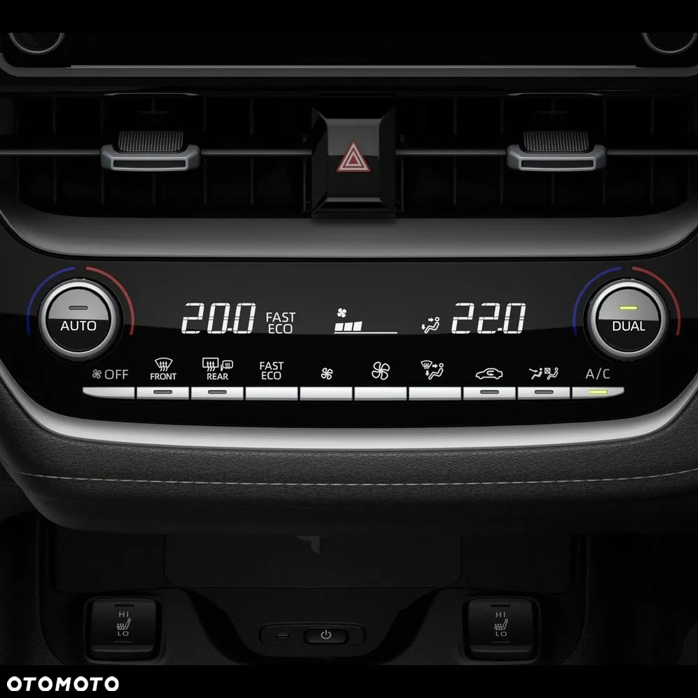 Suzuki Swace 1.8 Hybrid Premium Plus CVT - 11