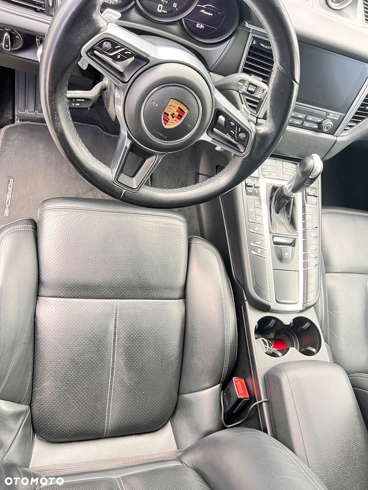 Porsche Macan Standard - 13