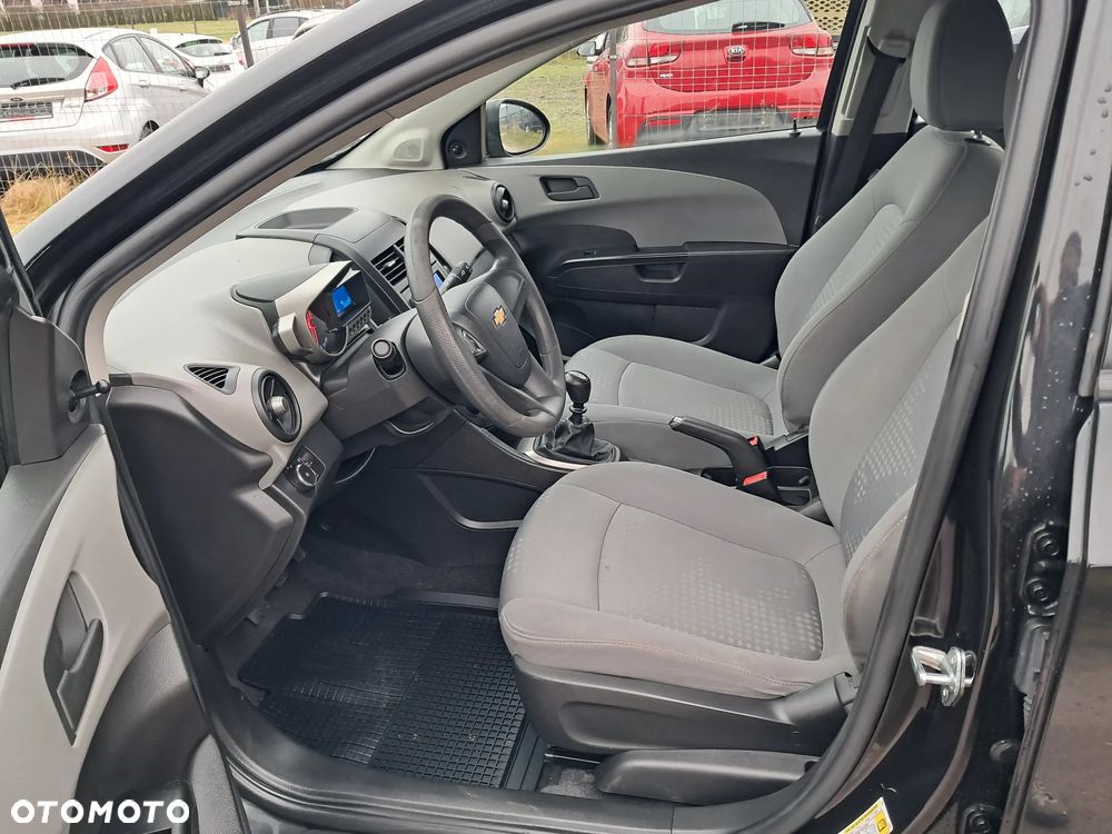 Chevrolet Aveo 1.2 LS+ - 12