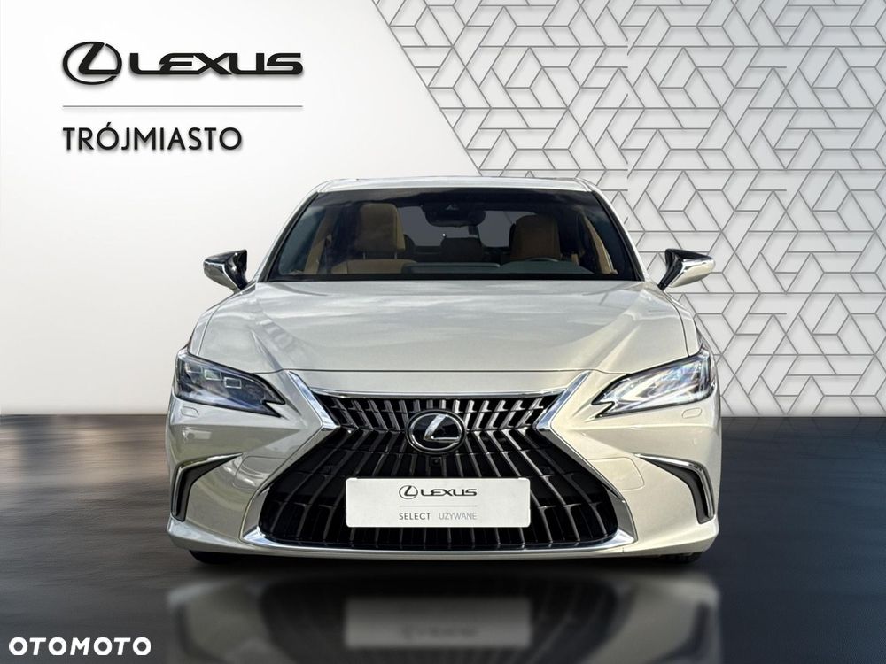 Lexus ES 300h Prestige - 8