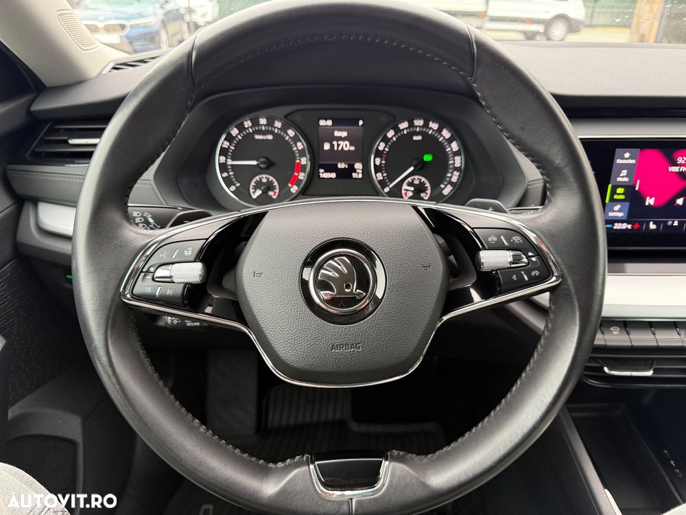 Skoda Octavia 2.0 TDI DSG Ambition - 22