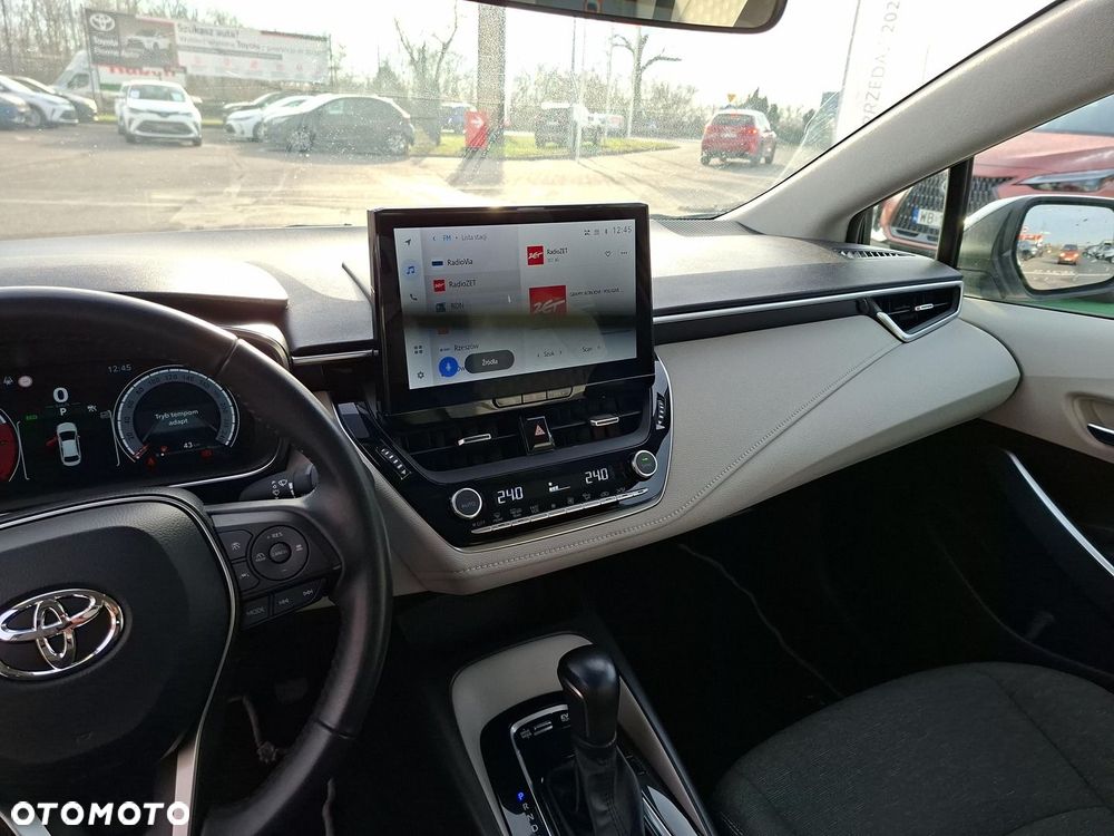 Toyota Corolla 1.8 Hybrid Comfort - 18