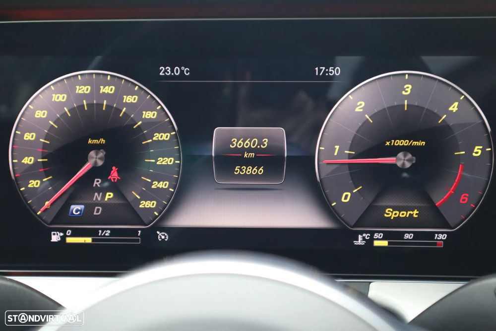 Mercedes-Benz CLS 300 d 9G-TRONIC AMG Line - 42