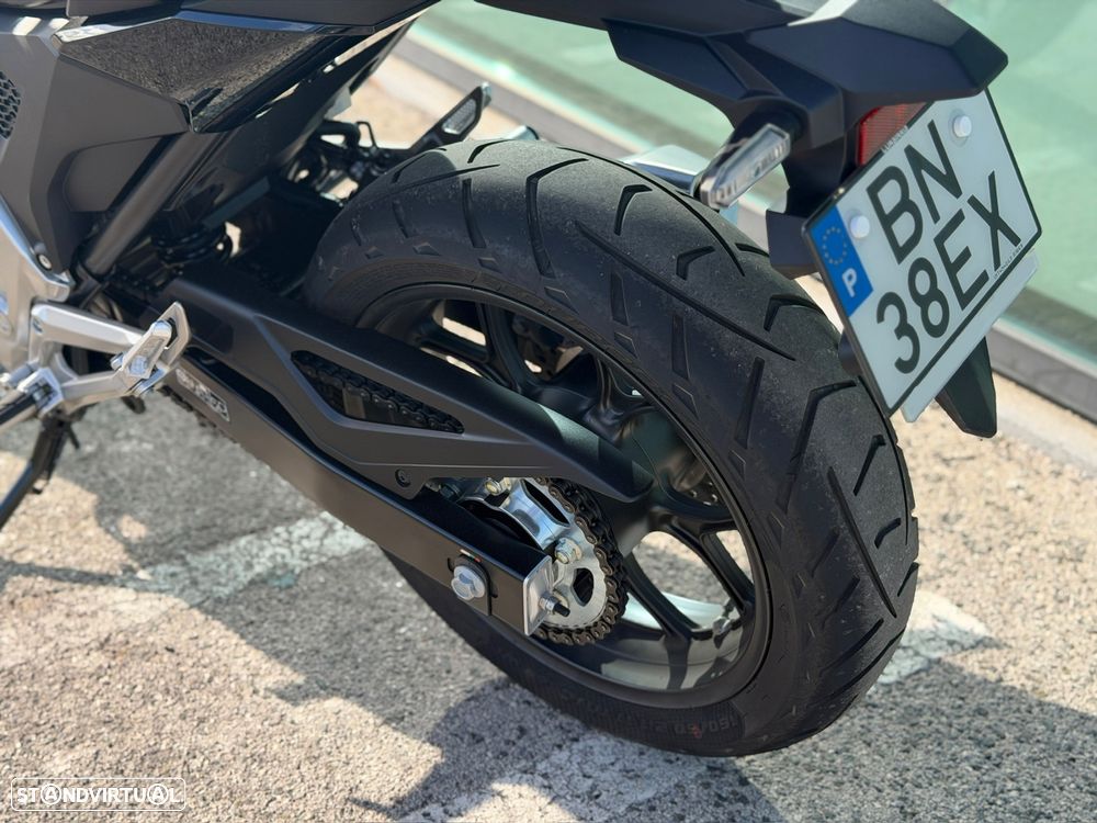 Honda NC750X - 8
