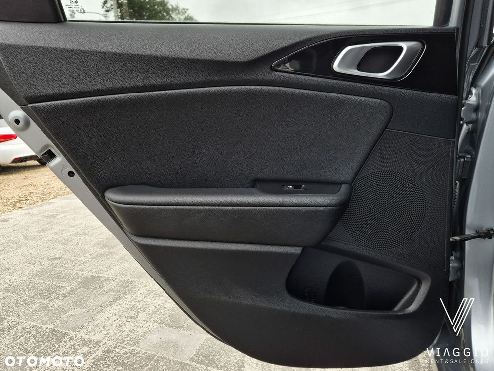 Kia Ceed 1.5 T-GDI L Business Line Plus - 21