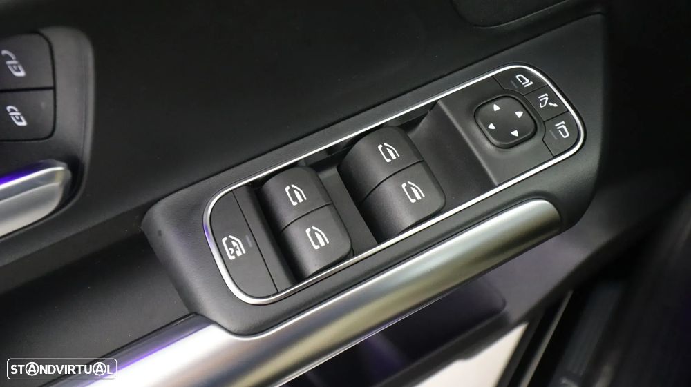 Mercedes-Benz GLA 200 d AMG Line - 20