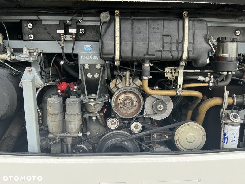 Mercedes-Benz TOURISMO - 32
