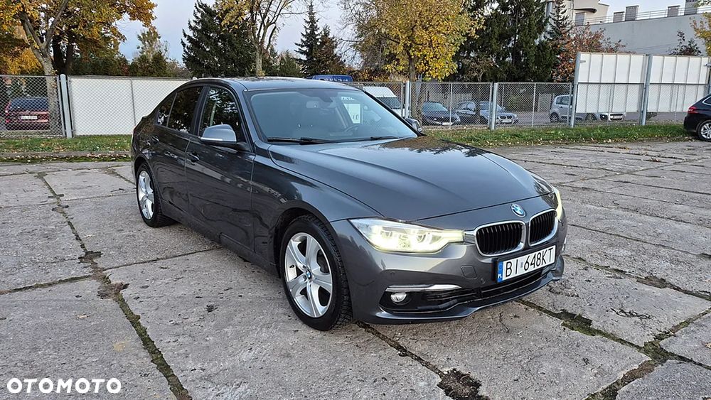 BMW Seria 3 320i Advantage - 10