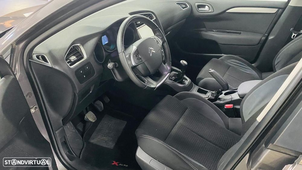 Citroën C4 1.2 PureTech Feel - 2