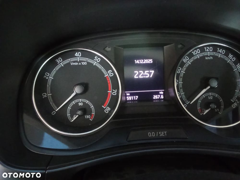 Skoda Fabia 1.0 Ambition Plus - 21