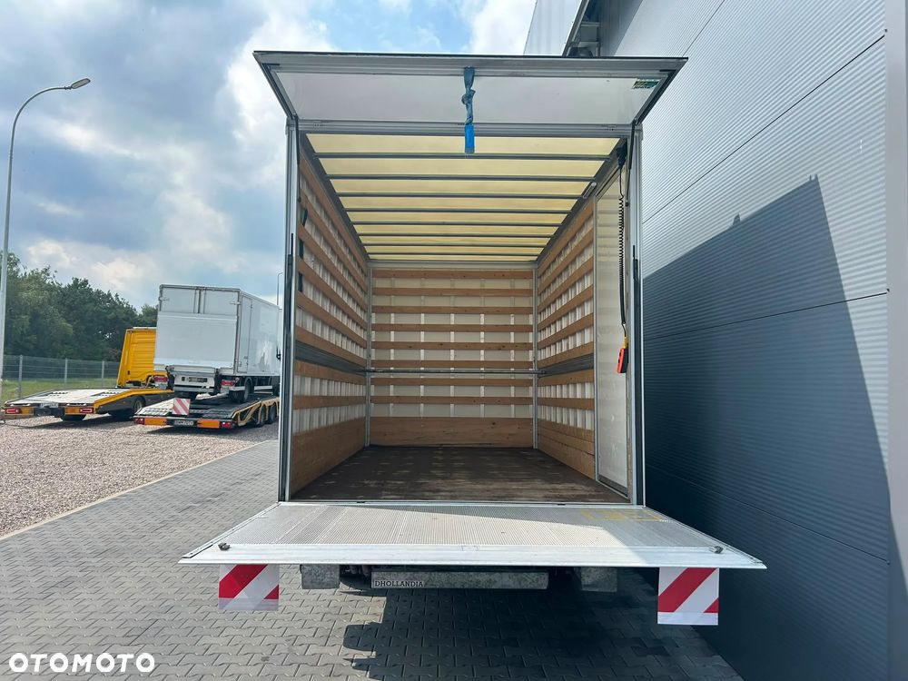 Iveco Daily 40C18 35C18 3.0 HPI Hi-Matic Kontener 8 palet + winda 1000kg + drzwi boczne **Tylko 88tyś. km.**Kamera**Klima**LED**Super stan**2023R** - 9