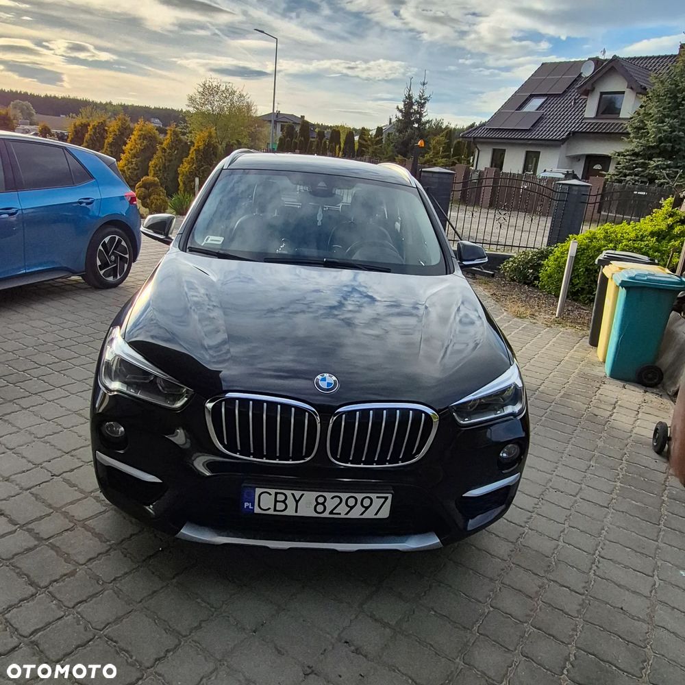 BMW X1 xDrive18d - 12