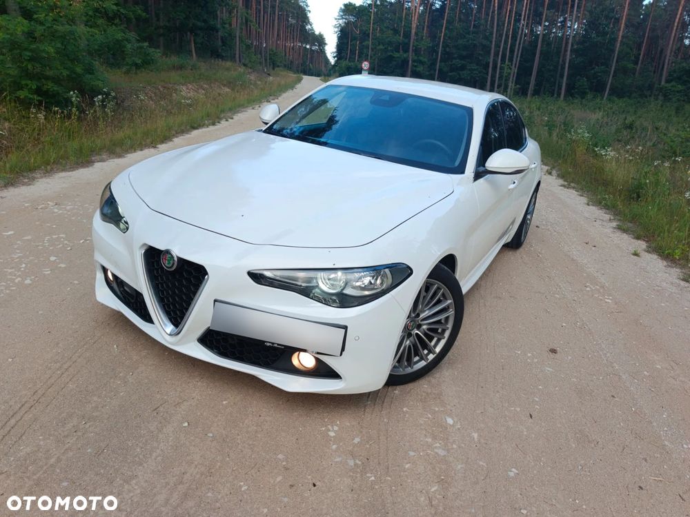 Alfa Romeo Giulia 2.0 Turbo - 5